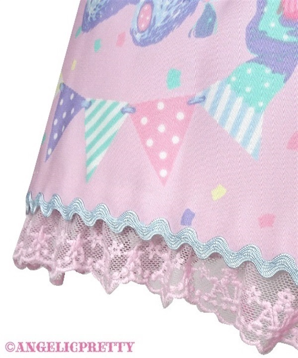 Happy Garland One Piece - White