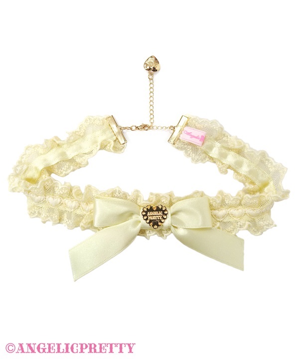 Lace Heart Charm Choker - Yellow